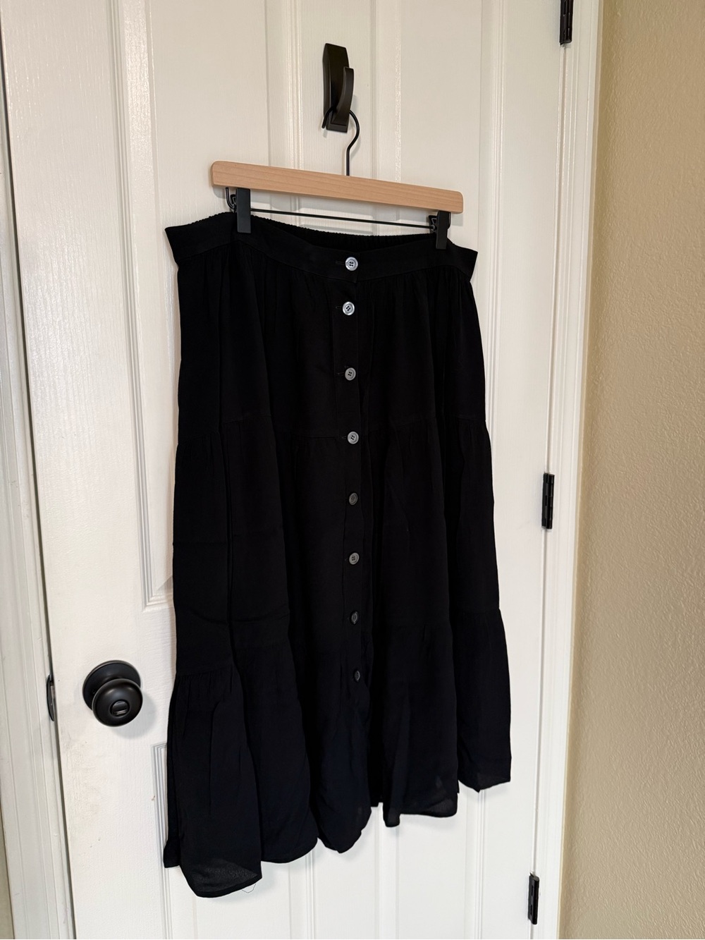 TALBOTS Black Button-Front Tiered Maxi Skirt